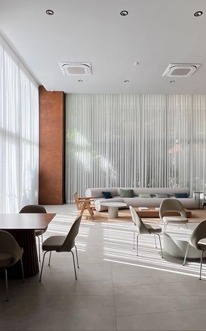 Apartamento à venda com 663m², 3 quartos e 6 vagas Apartamento à venda com 663m², 3 quartos e 6 vagasÁrea comum - Salão de festas