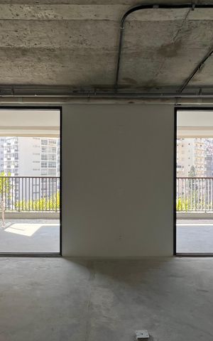 Apartamento à venda com 663m², 3 quartos e 6 vagas Apartamento à venda com 663m², 3 quartos e 6 vagasVaranda