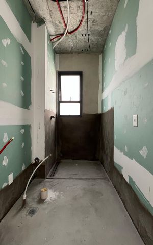 Apartamento à venda com 663m², 3 quartos e 6 vagas Apartamento à venda com 663m², 3 quartos e 6 vagasBanheiro da Suíte 2