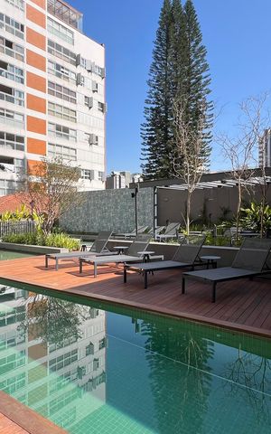 Apartamento à venda com 663m², 3 quartos e 6 vagas Apartamento à venda com 663m², 3 quartos e 6 vagasPiscina