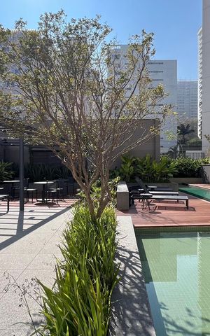 Apartamento à venda com 663m², 3 quartos e 6 vagas Apartamento à venda com 663m², 3 quartos e 6 vagasPiscina