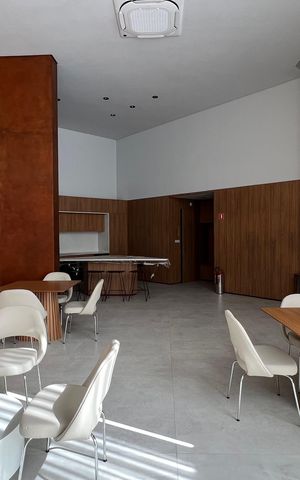 Apartamento à venda com 663m², 3 quartos e 6 vagas Apartamento à venda com 663m², 3 quartos e 6 vagasÁrea comum - Salão de festas