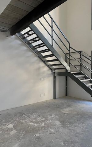 Apartamento à venda com 663m², 3 quartos e 6 vagas Apartamento à venda com 663m², 3 quartos e 6 vagasSala
