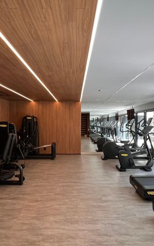 Apartamento à venda com 663m², 3 quartos e 6 vagas Apartamento à venda com 663m², 3 quartos e 6 vagasAcademia