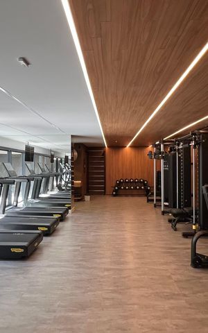 Apartamento à venda com 663m², 3 quartos e 6 vagas Apartamento à venda com 663m², 3 quartos e 6 vagasAcademia