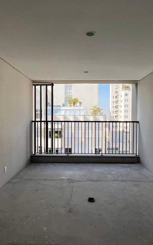 Apartamento à venda com 663m², 3 quartos e 6 vagas Apartamento à venda com 663m², 3 quartos e 6 vagasVaranda 2