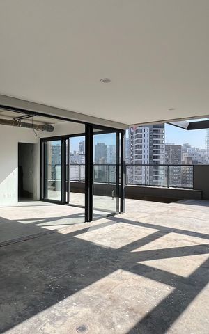 Apartamento à venda com 663m², 3 quartos e 6 vagas Apartamento à venda com 663m², 3 quartos e 6 vagasVaranda da cobertura