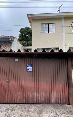 Casa à venda com 230m², 3 quartos e 1 vaga Casa à venda com 230m², 3 quartos e 1 vagaFachada+Placa