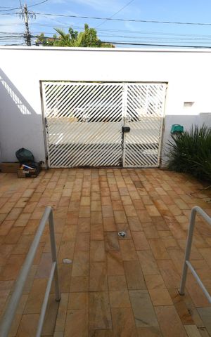 Casa à venda com 450m², 5 quartos e 2 vagasGaragem