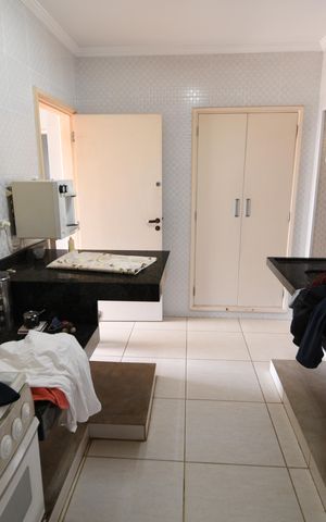Casa à venda com 450m², 5 quartos e 2 vagasCasa 2 - Cozinha