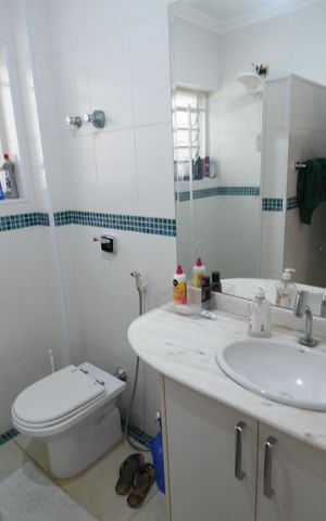 Casa à venda com 450m², 5 quartos e 2 vagasCasa 2 - Banheiro