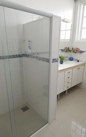 Casa à venda com 450m², 5 quartos e 2 vagasBanheiro Suíte