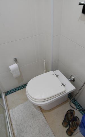 Casa à venda com 450m², 5 quartos e 2 vagasCasa 2 - Banheiro