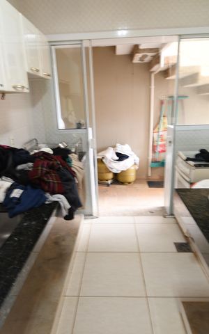 Casa à venda com 450m², 5 quartos e 2 vagasCasa 2 - Cozinha