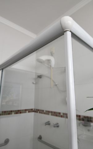 Casa à venda com 450m², 5 quartos e 2 vagasBanheiro 2