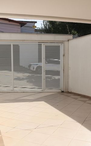 Casa à venda com 358m², 3 quartos e 4 vagasGaragem