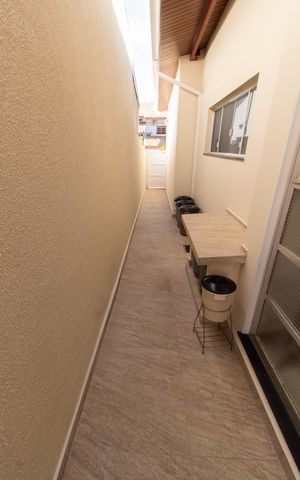 Casa à venda com 212m², 4 quartos e 2 vagasÁrea Externa
