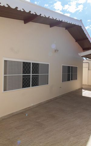 Casa à venda com 212m², 4 quartos e 2 vagasÁrea Externa