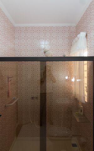 Casa à venda com 212m², 4 quartos e 2 vagasBanheiro da Suíte