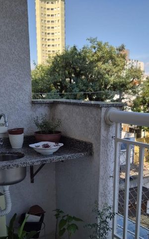 Apartamento à venda com 40m², 1 quarto e 1 vaga Apartamento à venda com 40m², 1 quarto e 1 vagaSacada