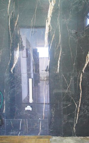 Casa à venda com 200m², 4 quartos e 4 vagasBanheiro 2
