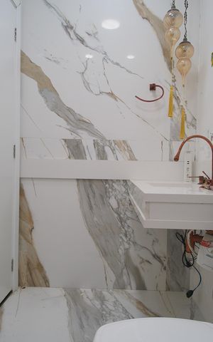 Casa à venda com 200m², 4 quartos e 4 vagasBanheiro 1