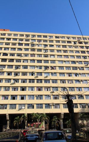 Apartamento à venda com 82m², 2 quartos e 2 vagasFachada