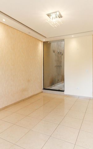 Casa à venda com 200m², 2 quartos e 3 vagas Casa à venda com 200m², 2 quartos e 3 vagasSala