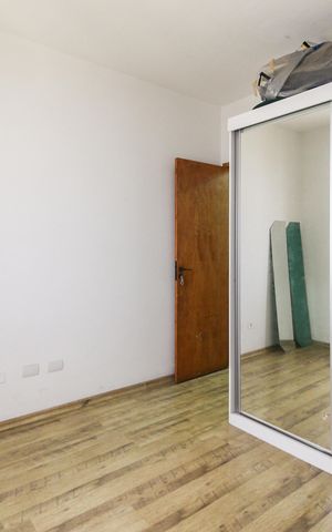 Casa à venda com 200m², 2 quartos e 3 vagas Casa à venda com 200m², 2 quartos e 3 vagasQuarto 2