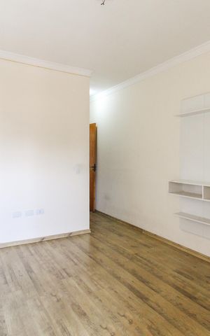 Casa à venda com 200m², 2 quartos e 3 vagas Casa à venda com 200m², 2 quartos e 3 vagasSuíte
