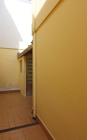 Casa para alugar com 133m², 2 quartos e 2 vagasQuintal