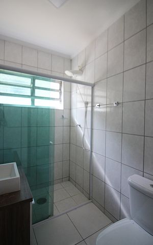 Casa para alugar com 133m², 2 quartos e 2 vagasBanheiro Social