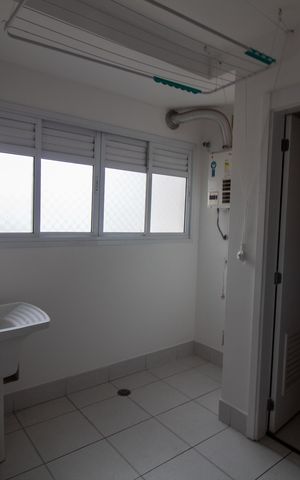 Apartamento para alugar com 160m², 4 quartos e 2 vagas Apartamento para alugar com 160m², 4 quartos e 2 vagasÁrea de Serviço