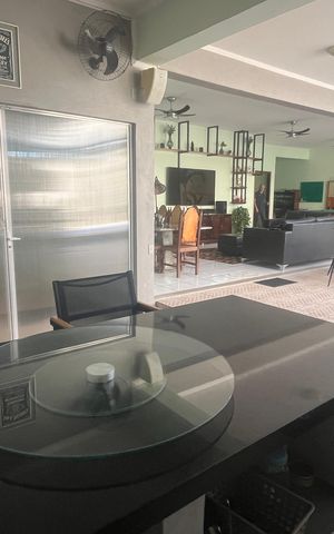 Casa à venda com 799m², 6 quartos e 3 vagas Casa à venda com 799m², 6 quartos e 3 vagasÁrea gourmet