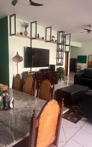 Casa à venda com 799m², 6 quartos e 3 vagas Casa à venda com 799m², 6 quartos e 3 vagasSala de Jantar