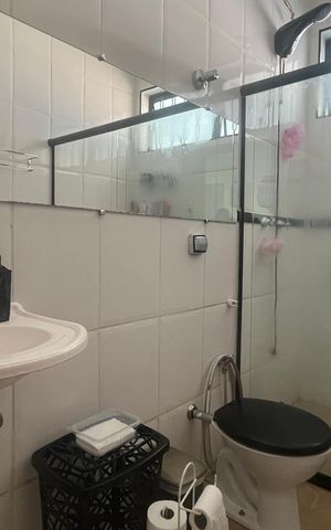 Casa à venda com 799m², 6 quartos e 3 vagas Casa à venda com 799m², 6 quartos e 3 vagasBanheiro da Suíte 2