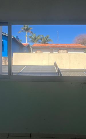 Casa à venda com 799m², 6 quartos e 3 vagas Casa à venda com 799m², 6 quartos e 3 vagasVista da Sacada