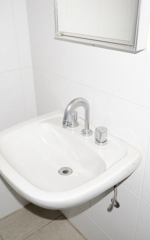 Casa à venda com 110m², 2 quartos e 2 vagasBanheiro