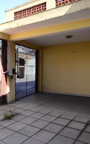 Casa à venda com 110m², 2 quartos e 2 vagasGaragem