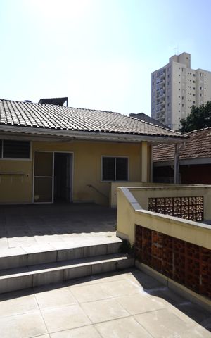 Casa à venda com 110m², 2 quartos e 2 vagasÁrea Externa