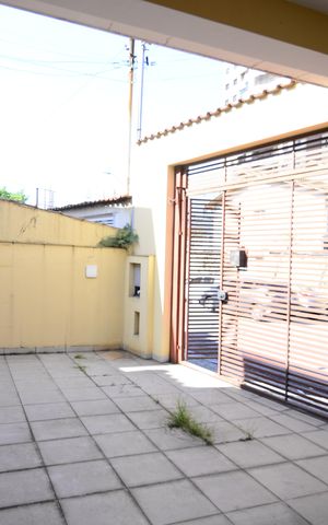 Casa à venda com 110m², 2 quartos e 2 vagasGaragem