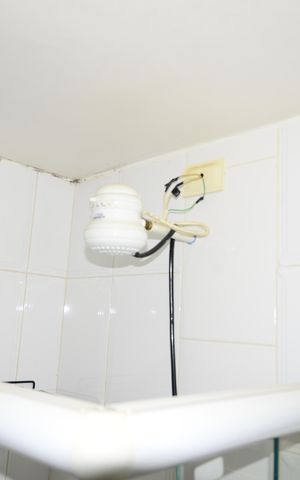 Casa à venda com 110m², 2 quartos e 2 vagasBanheiro