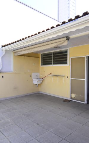 Casa à venda com 110m², 2 quartos e 2 vagasÁrea Externa