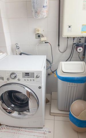 Apartamento à venda com 269m², 4 quartos e 3 vagas Apartamento à venda com 269m², 4 quartos e 3 vagasÁrea de Serviço
