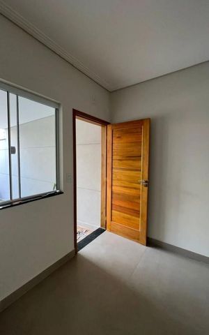 Casa à venda com 300m², 3 quartos e 2 vagas Casa à venda com 300m², 3 quartos e 2 vagasSala
