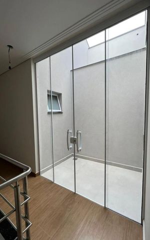 Casa à venda com 300m², 3 quartos e 2 vagas Casa à venda com 300m², 3 quartos e 2 vagasJardim de inverno