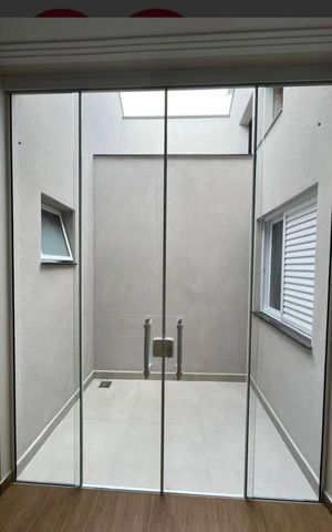 Casa à venda com 300m², 3 quartos e 2 vagas Casa à venda com 300m², 3 quartos e 2 vagasJardim de inverno
