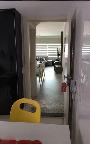 Casa à venda com 220m², 4 quartos e 2 vagas Casa à venda com 220m², 4 quartos e 2 vagasCorredor