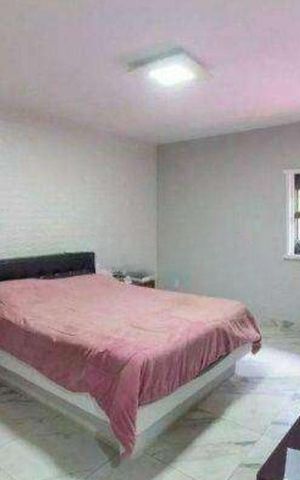 Casa à venda com 300m², 4 quartos e 4 vagas Casa à venda com 300m², 4 quartos e 4 vagasQuarto