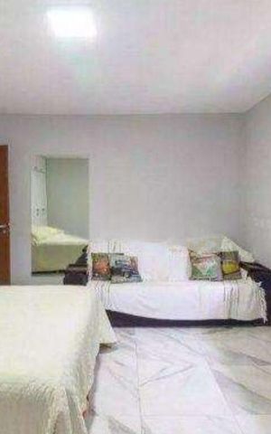 Casa à venda com 300m², 4 quartos e 4 vagas Casa à venda com 300m², 4 quartos e 4 vagasQuarto